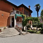 Albertina Hotel