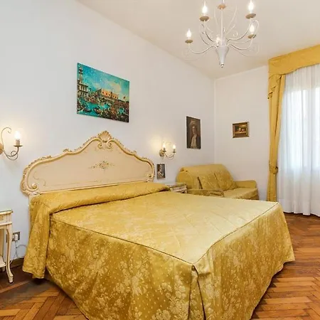 Albertina Hotel 2*