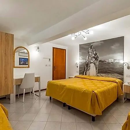Ξενοδοχείο Albertina 2*